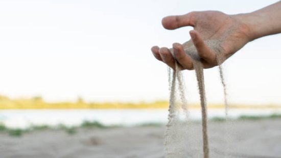 DEAD IN AN INSTANT…